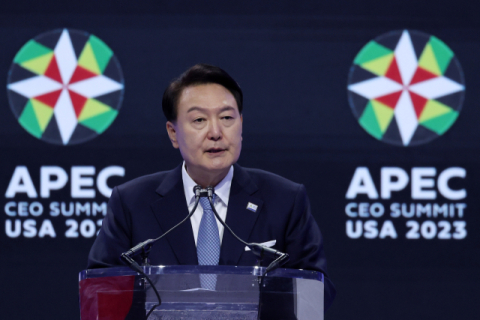 윤석열 대통령 APEC 최고경영자 서밋에서 '지구적 자유무역 기조 회복' 촉구