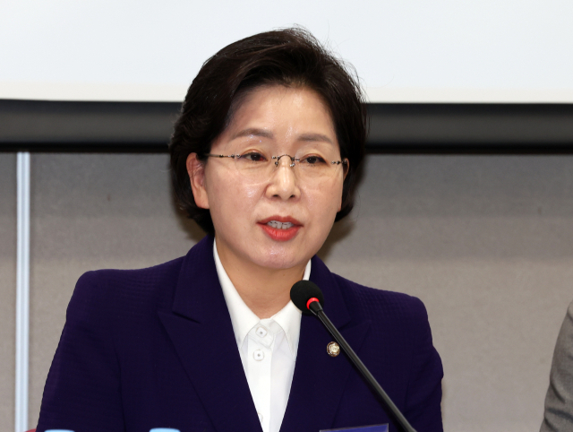 23일 오전 광주 서구 김대중컨벤션센터에서 열린 한국의희망 2차 시국토론회에서 양향자 대표가 발제하고 있다. 연합뉴스
