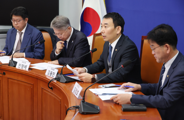 16일 국회에서 열린 더불어민주당 범죄검사대응 TF 전체회의에서 김용민 의원이 발언하고 있다. 연합뉴스