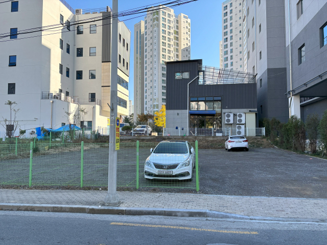 지난 20일부터 문을 연 달성군 다사읍 죽곡지구 임시 무료 공영주차장 모습. 달성군 제공.
