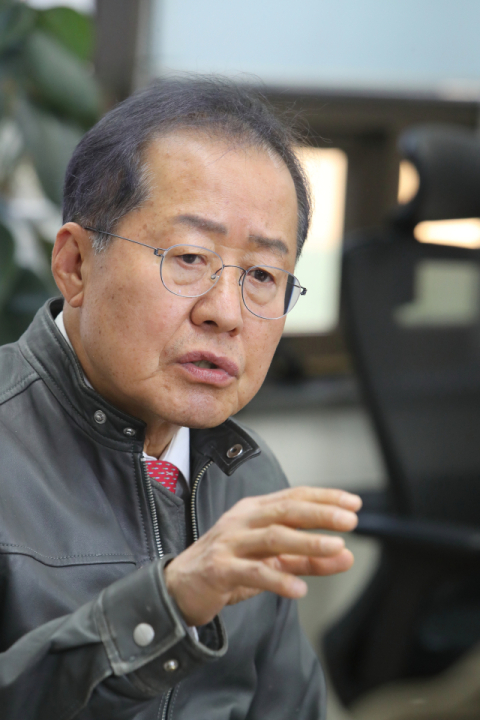 홍준표 대구시장은 21일 신당 창당을 예고한 이준석 전 국민의힘 대표에게 