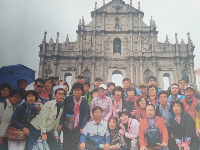 경산 용성이 고향인 57년 정유생 30여 명은 내년 1월 19일부터 24일까지 베트남 다낭으로 추억여행을 떠난다.