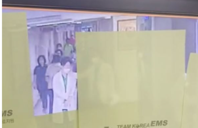 담당교수에게 뺨을 맞는 4년차 전공의. 온라인 커뮤니티 보배드림 캡처