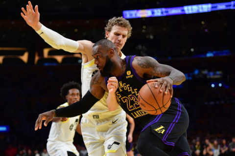 르브론 제임스, NBA 사상 첫 3만9천 득점 고지