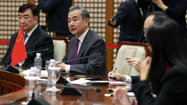 26일 오후 부산 해운대구 APEC누리마루에서 열린 한일중외교장관회의에서 왕이 중국 외교부장이 발언하고 있다. 연합뉴스