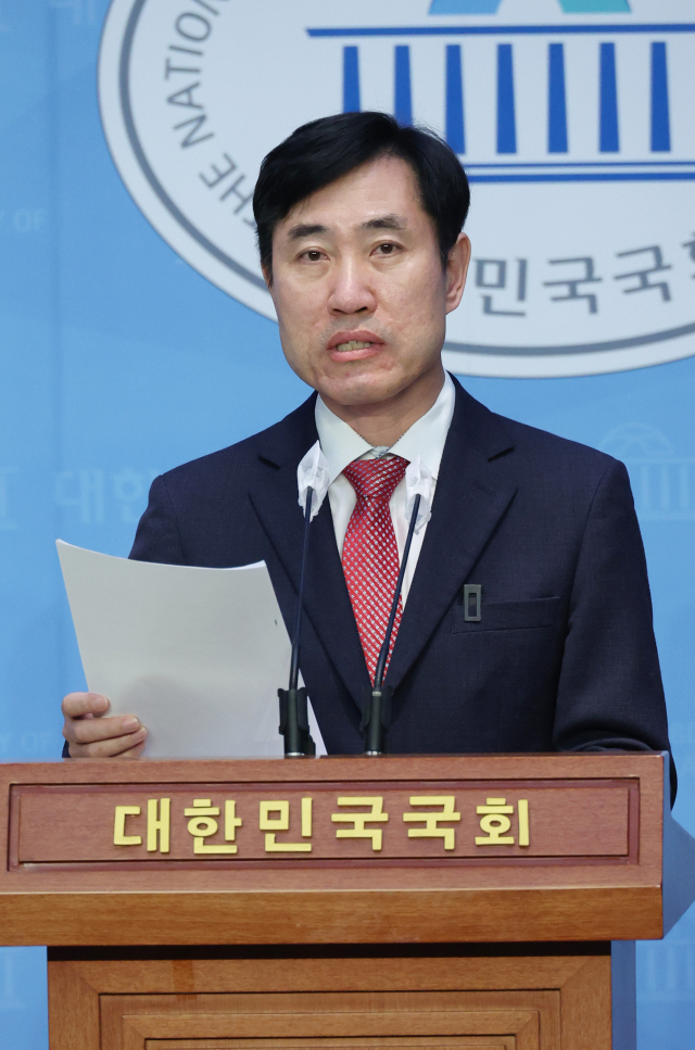 국민의힘 하태경 의원이 27일 국회에서 종로 출마를 선언하고 있다. 연합뉴스