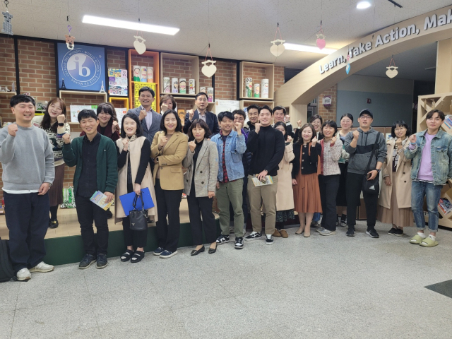 대구군위초 교사들이 수업참관을 하러 북구 사수동에 있는 삼영초등학교를 방문했다. 삼영초는 지난 2021년 8월 공립초교 중 전국 처음으로 IB 월드스쿨 인증을 받았다. 대구시교육청 제공