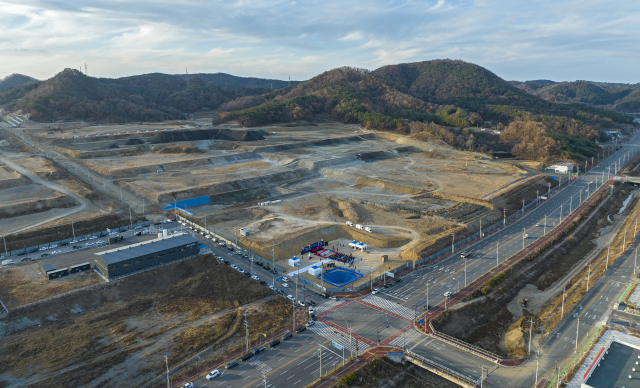 지난 5일 오후 경북 포항시 남구 공당리 블루밸리국가산업단지에서 바라본 