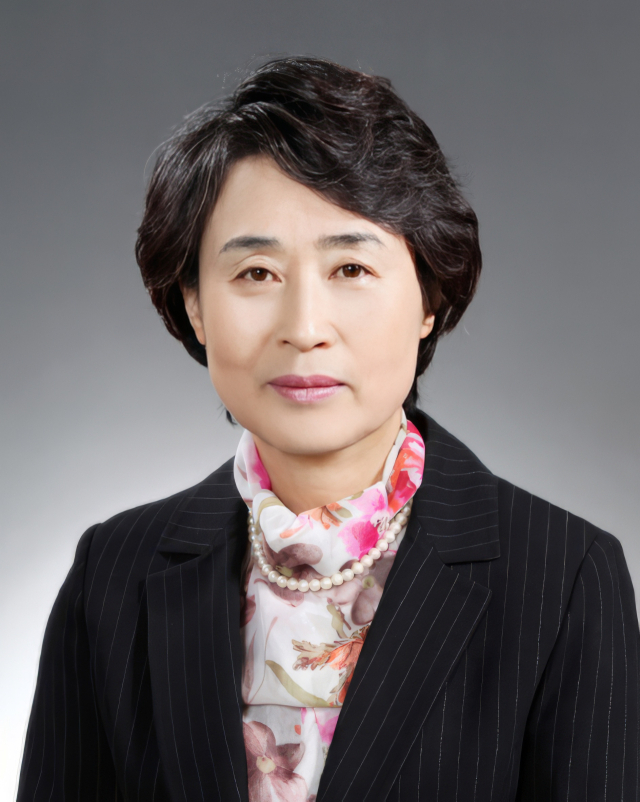 이윤지 전, 대구경동초 교장