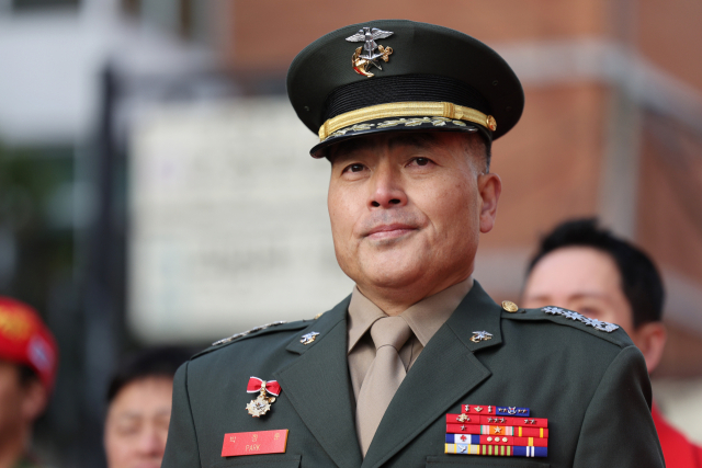 해병대 채모 상병 순직 사건 수사 이첩 관련 항명 및 상관명예훼손 혐의로 기소된 박정훈 전 수사단장(대령)이 7일 오전 서울 용산구 중앙지역군사법원에서 열린 관련 첫 공판 출석에 앞서 기자회견을 하고 있다. 연합뉴스