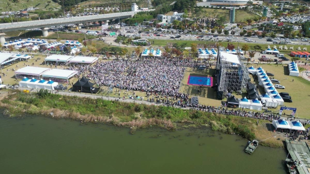 올해 35만명의 관람객을 모은 제10회 낙동강세계평화 문화 대축전. 칠곡군 제공