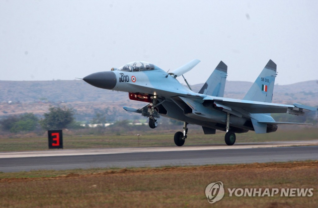인도 공군의 Su30MK 전투기[위키미디어 캡처]