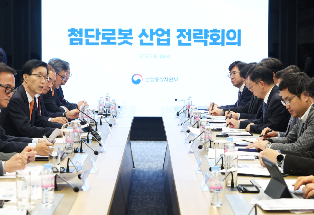 방문규 산업통상자원부 장관이 14일 오후 경기도 성남시 수정구 만도넥스트M에서 열린 