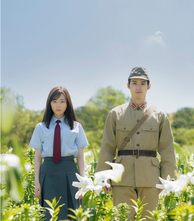 영화 서울의 봄이 흥행을 이어가는 가운데 한 일본 네티즌이 자국의 영화와 비교해 남긴 글이 온라인 상에서 눈길을 끌고 있다. 사진은 일본 영화 '그 꽃이 피는 언덕에서, 그대와 다시 만날 수 있다면'.