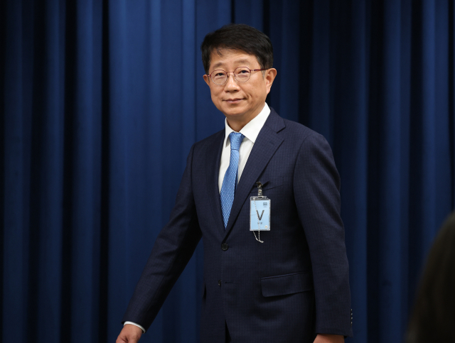 박상우 국토교통부 장관 후보자가 4일 서울 용산 대통령실 청사에서 소감을 말하기 위해 단상으로 향하고 있다. 연합뉴스