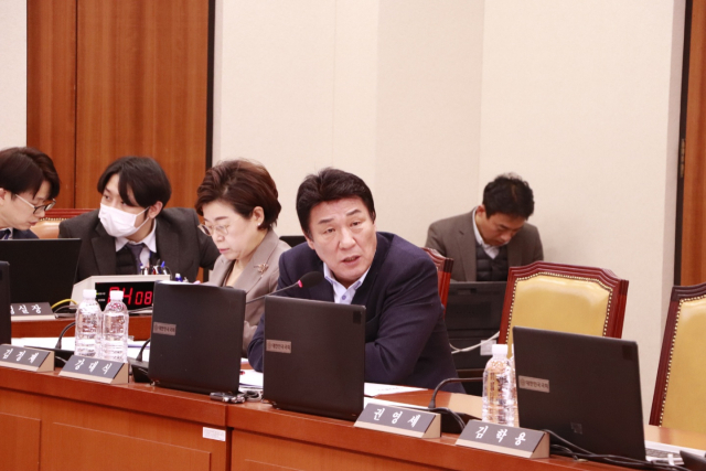 20일 박상우 국토교통부 장관 후보자 인사청문회에서 질의 중인 강대식 국민의힘 의원(대구 동구을). 강대식 의원실 제공