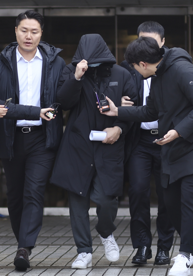 약물에 취해 차를 몰다 행인을 치어 숨지게 한 