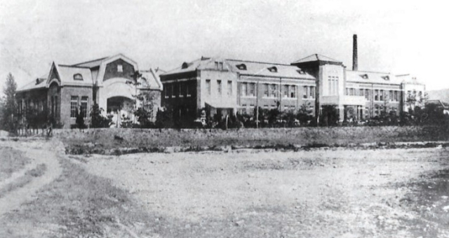 1927년 당시 대구 중구 대봉동 60번지에 있었던 대구공립상업학교 교사 전경. 상원고 총동창회 제공