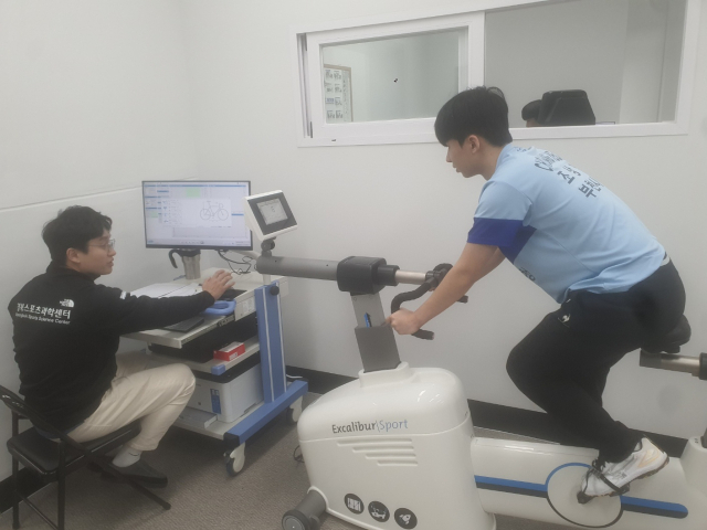 경북스포츠과학센터의 측정 모습. 경북도체육회 제공
