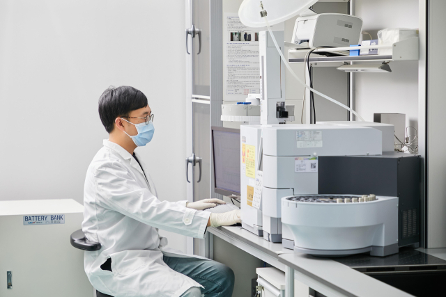 케이메디허브는 의료기기 업체들이 신뢰성을 갖춘 기업으로 성장할 수 있도록 돕기 위해 최근 2개의 의료기기 비임상시험 서비스를 확대하기로 했다. 케이메디허브 제공.