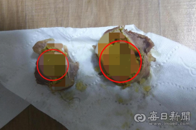 60계치킨 닭똥집 튀김. 닭똥집 근막이 제거되지 않은 채 가맹점에 납품, 고객에게 배달됐다. 온라인 커뮤니티 캡쳐, 전지선 기자 편집