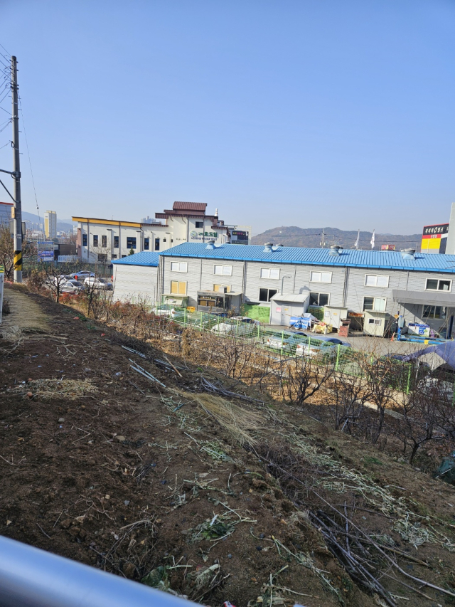 경북 구미 신평동 칠성로6길 일대 모습. 이곳에 노상·노외주차장이 오는 10월 조성된다. 이영광 기자