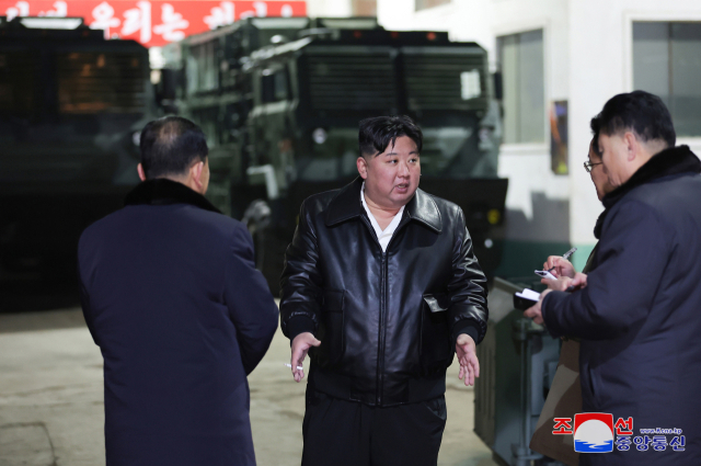 북한 김정은 국무위원장은