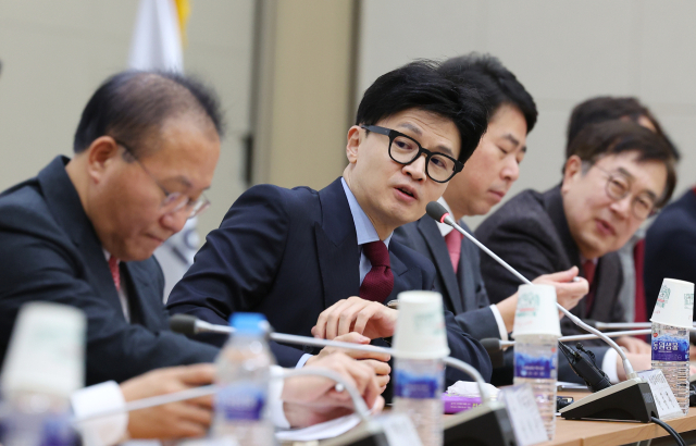 국민의힘 한동훈 비상대책위원장이 11일 오전 부산항국제전시컨벤션센터에서 열린 비상대책위원회에서 발언하고 있다. 연합뉴스