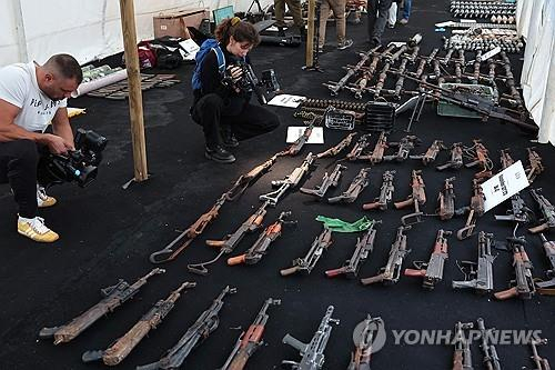 하마스 무장대원들이 사용한 무기[AFP=연합뉴스 자료사진]