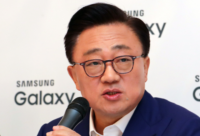 국민의힘은 11일 고동진(63) 삼성전자 고문 영입을 추진하고 있다고 밝혔다. 박정하 수석대변인은 이날 언론 공지를 통해 
