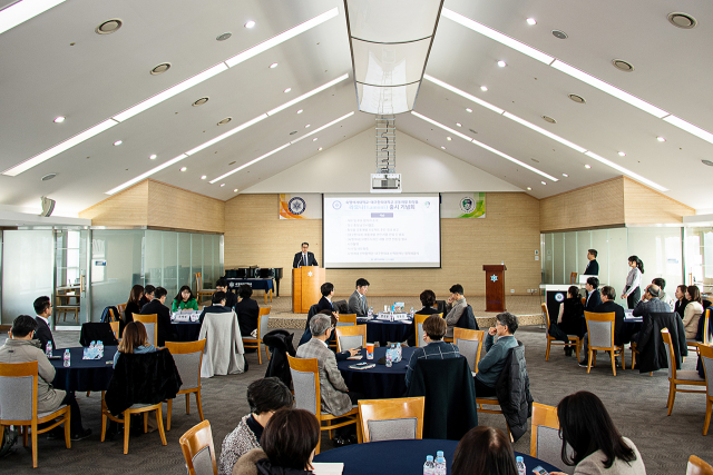 라모니 화장품 3종은 지난 12월에 출시, 지난 19일 숙명여대 100주년 기념관에서 런칭 기념식이 진행됐다.대구한의대 제공