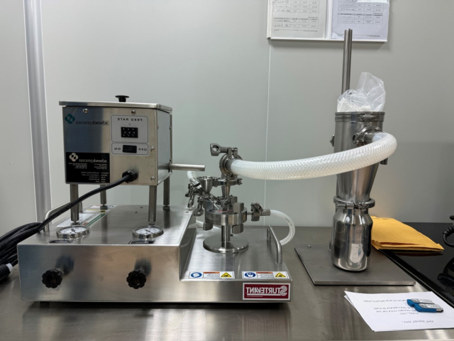 케이메디허브가 신규 도입한 제트밀(Micronizer) 분쇄기. 케이메디허브 제공.