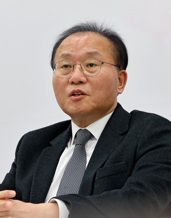 윤재옥 의원이 매일신문과 인터뷰를 하고 있다. 박영채 기자