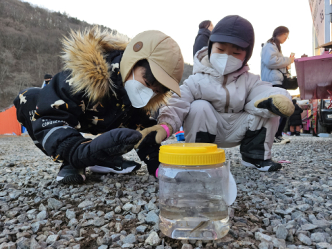  '완벽한 얼음'… 제3회 영양꽁꽁얼음축제 대박 청신호