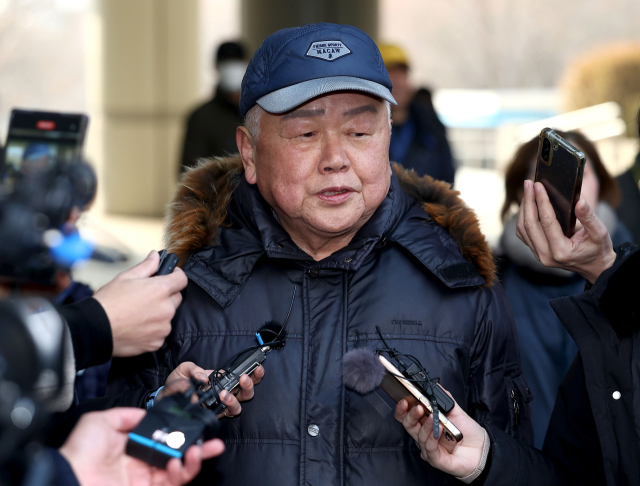 윤석열 대통령의 부인 김건희 여사에 대해 이른바 