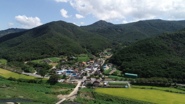 문화재구역 해제를 앞둔 경주시 내남면 용장리 틈수골 전경. 경주시 제공