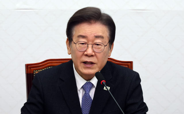 더불어민주당 이재명 대표가 7일 국회에서 최고위원회의를 하고 있다. 연합뉴스