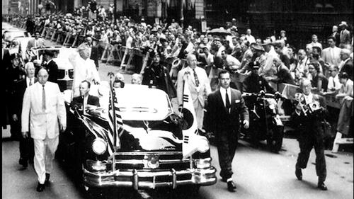 '건국전쟁'에 담긴 이승만 전 대통령의 1954년 미국 뉴욕 카퍼레이드 장면. 다큐스토리