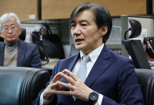조국 전 법무부 장관이 16일 전북특별자치도의회에서 열린 기자간담회를 열고 가칭 