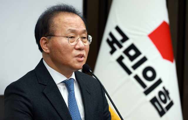 국민의힘 윤재옥 원내대표가 19일 국회에서 열린 국민의힘 의원총회에서 발언하고 있다. 연합뉴스