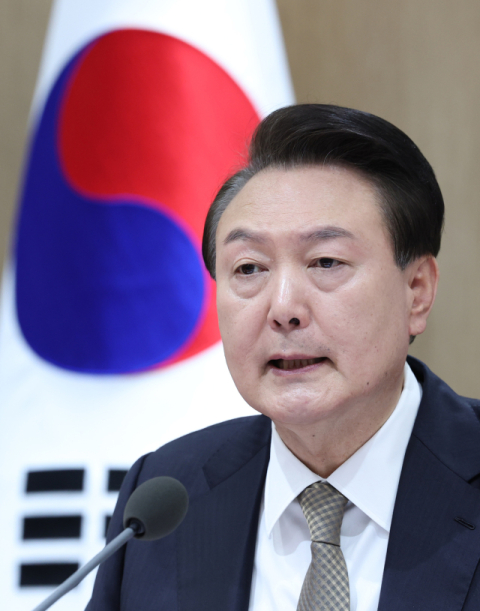 윤석열 대통령이 20일 서울 용산 대통령실 청사에서 열린 국무회의에서 발언하고 있다. 연합뉴스