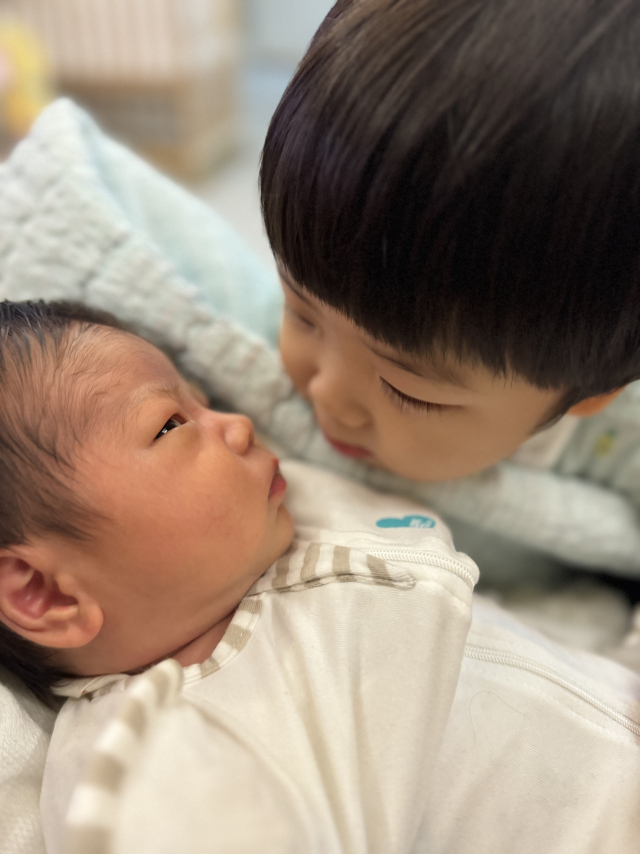 이아름·윤준영 부부 첫째 아들 윤성빈(2) 둘째 아들 윤우빈.