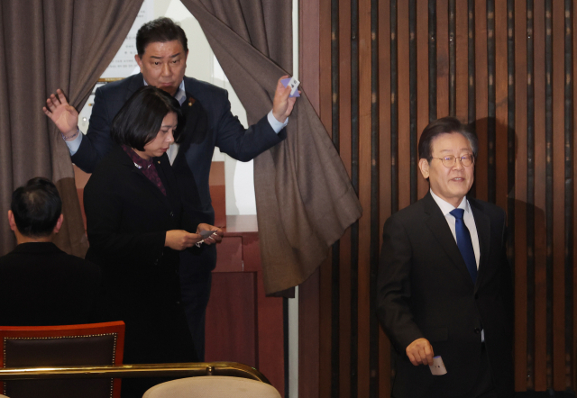 29일 국회에서 열린 본회의에서 더불어민주당 이재명 대표가 