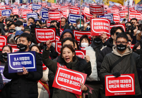 대통령실, '乙입장인 제약 영업맨' 의사집회 동원 의혹에 