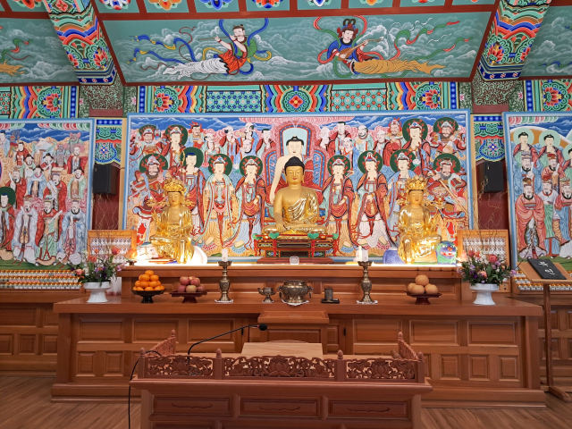 경북 칠곡군 석적읍 박통사(朴統寺) 법당.
