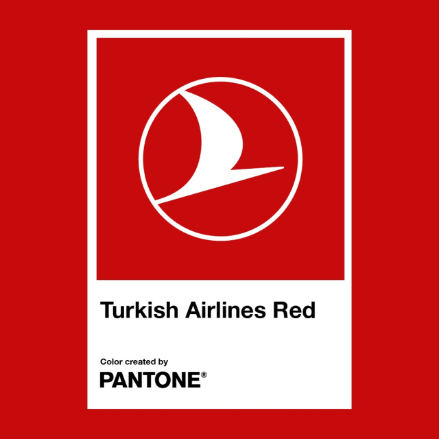 터키항공이 글로벌 색체 전문 기업 팬톤(Pantone)과의 협업을 통해 터키항공 로고의 붉은 색상을 