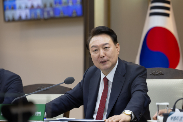 윤석열 대통령이 6일 세종특별자치시 정부세종청사에서 열린 제2차 늘봄학교 범부처 지원본부 회의에서 발언하고 있다. 연합뉴스