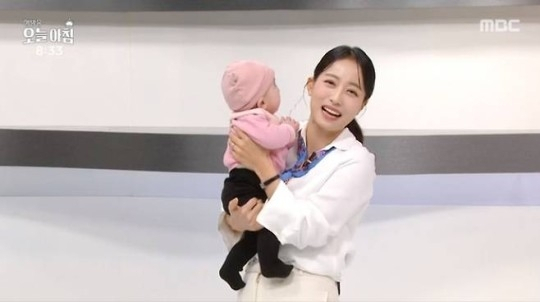 친딸을 안고 MBC 