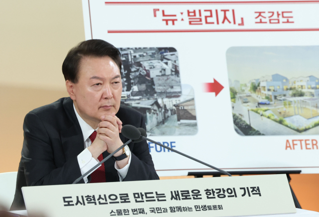 윤석열 대통령이 19일 서울 영등포구 문래예술공장에서 