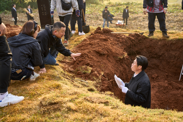 영화 '파묘' 비하인드 컷. 쇼박스 제공